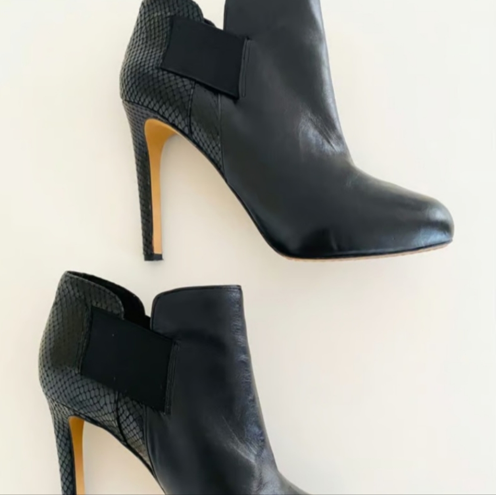 Vince Camuto Ariana Ankle Boots